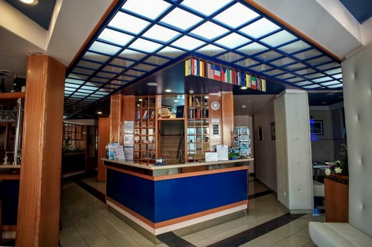 Hotel Conte Promajna Buitenkant foto